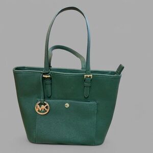 Michael Kors Jet Set Saffiano Leather Tote – Green